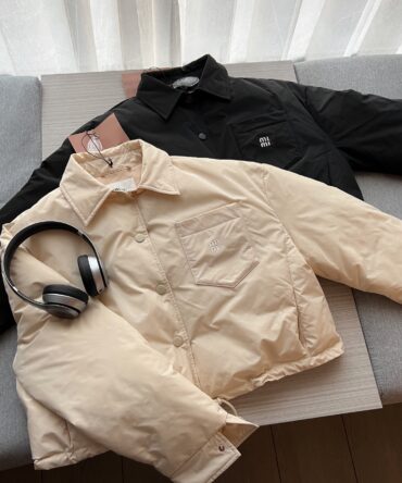 Winter Short White Duck Down Coat for Women