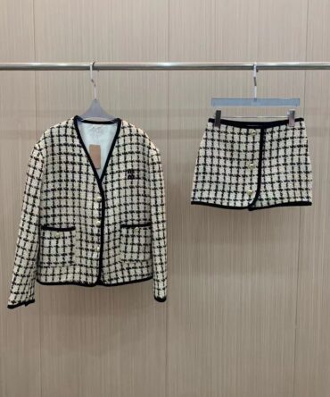 V-neck Women Button Cardigan Long Sleeve Elegant Coat Short Skirt 2 Piece Set
